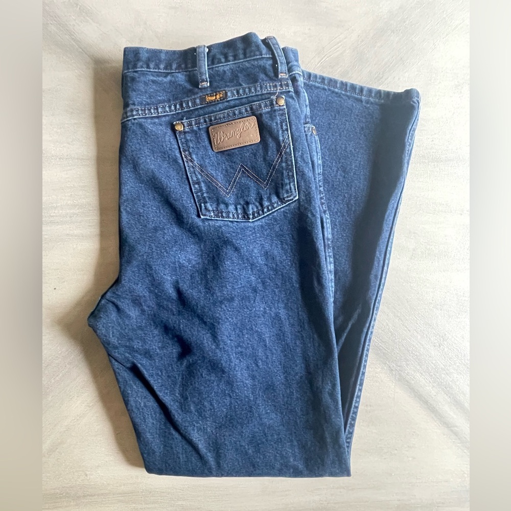 Genuine Wrangler Cowboy Cut Slim Fit Jeans-Size 38x32